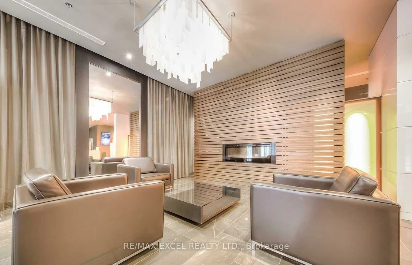 21, Nelson, Waterfront Communities C1, Toronto