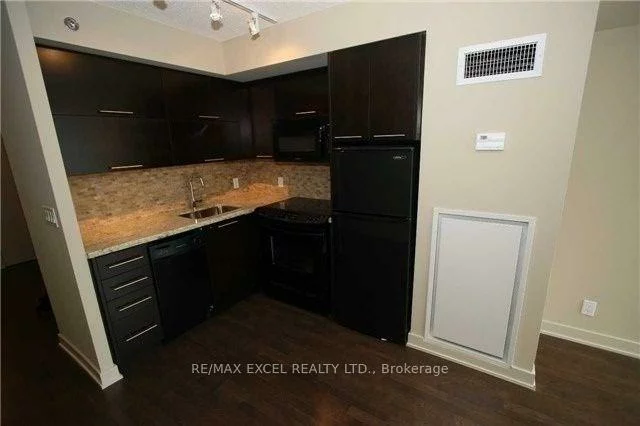 21, Nelson, Waterfront Communities C1, Toronto
