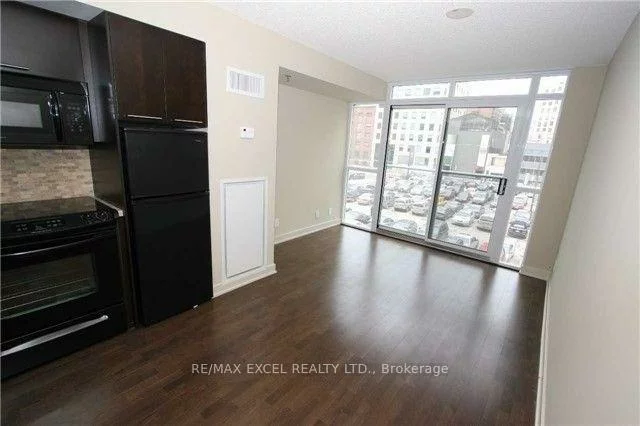 21, Nelson, Waterfront Communities C1, Toronto