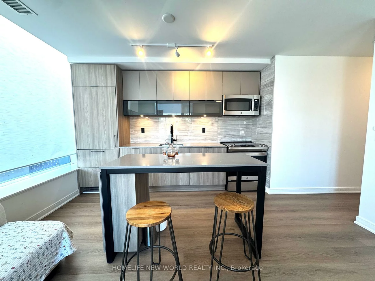 180, Mills, Waterfront Communities C8, Toronto