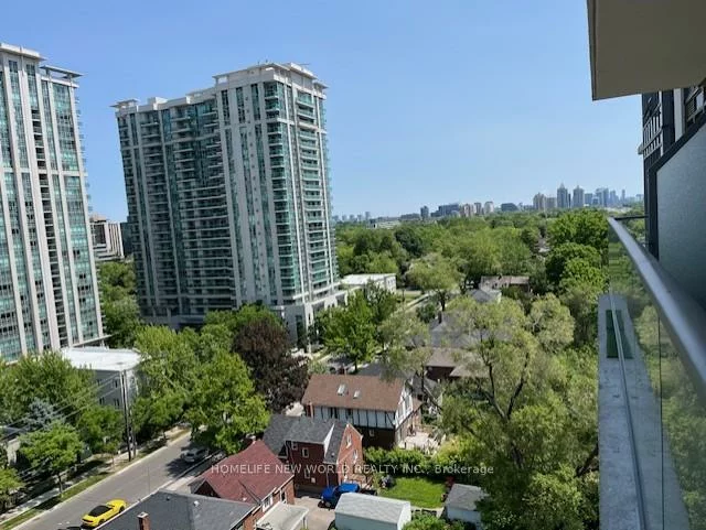 28, Avondale, Willowdale East, Toronto