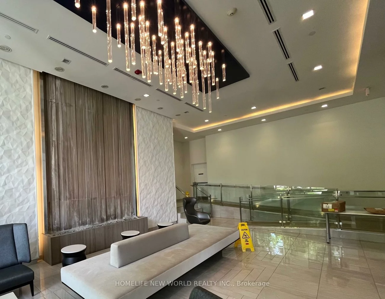 28, Avondale, Willowdale East, Toronto