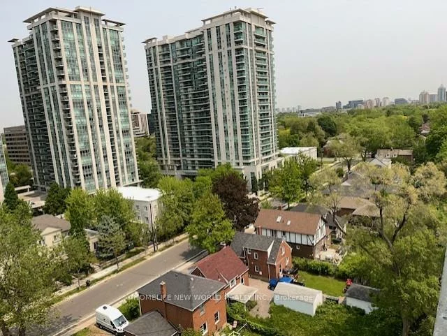 28, Avondale, Willowdale East, Toronto