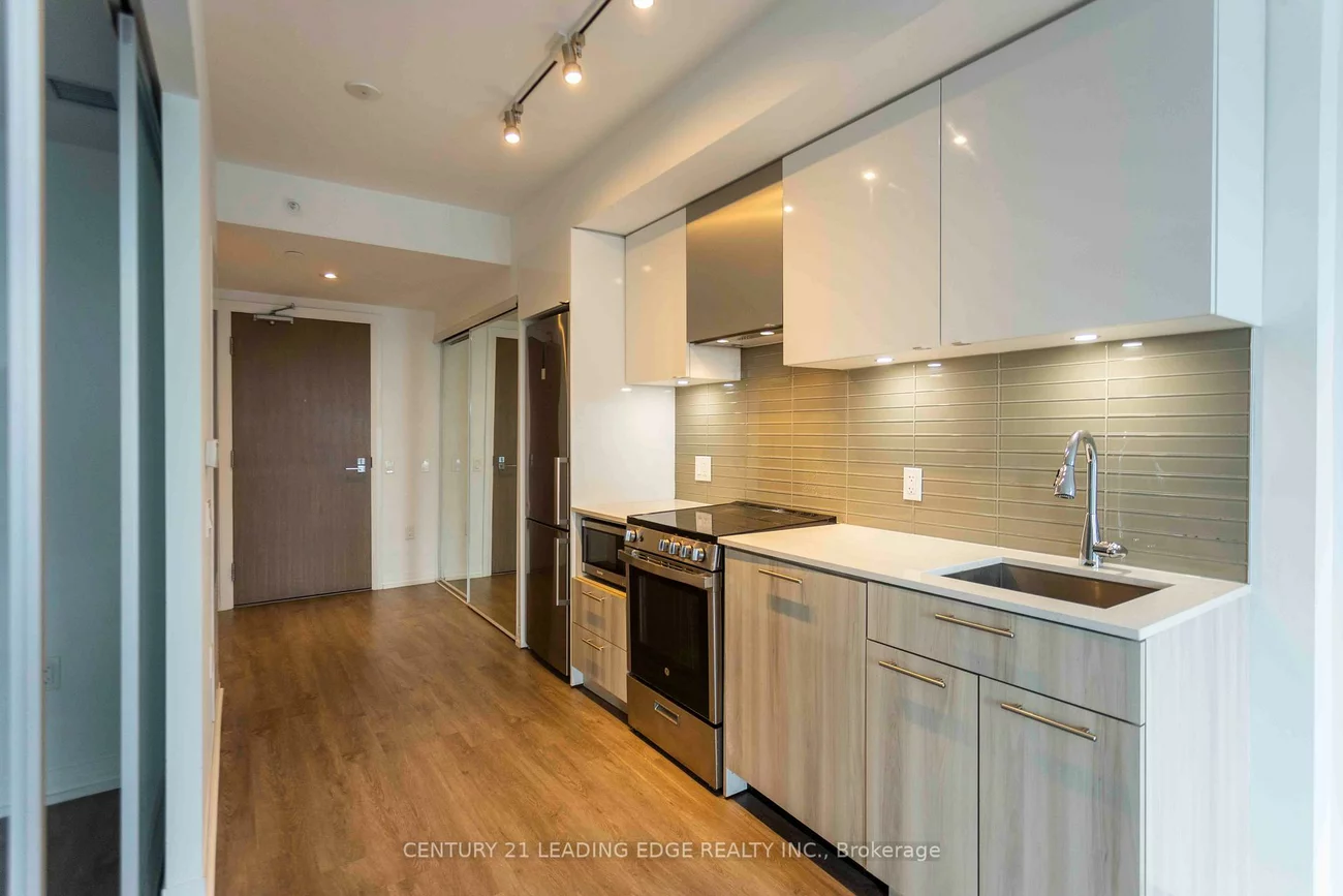 251, Jarvis, Waterfront Communities C8, Toronto