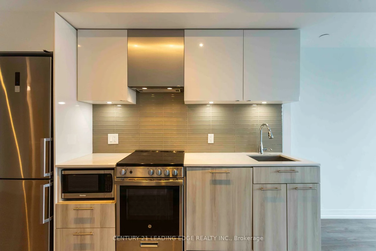 251, Jarvis, Waterfront Communities C8, Toronto