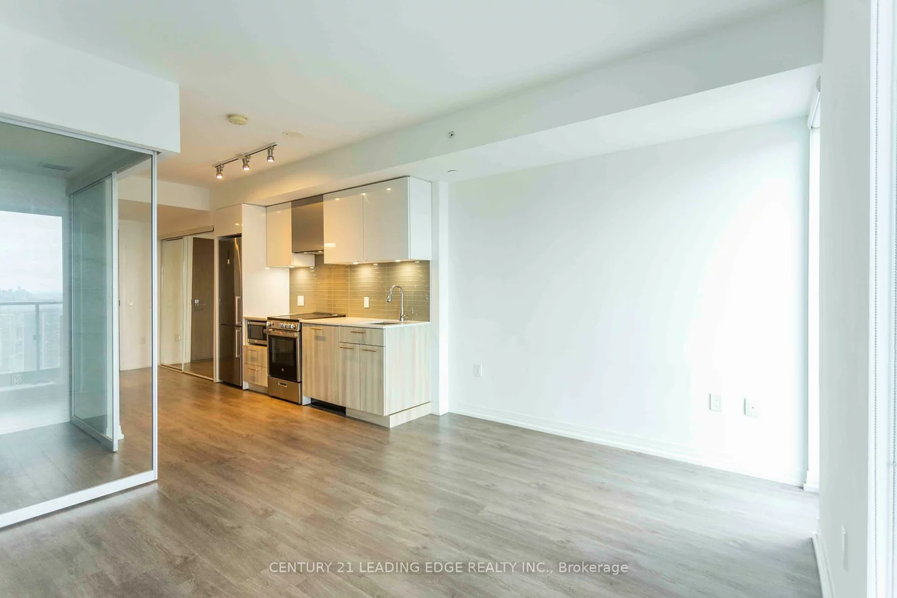 251, Jarvis, Waterfront Communities C8, Toronto