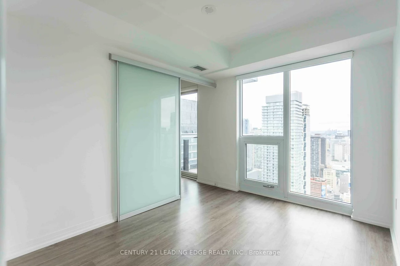 251, Jarvis, Waterfront Communities C8, Toronto