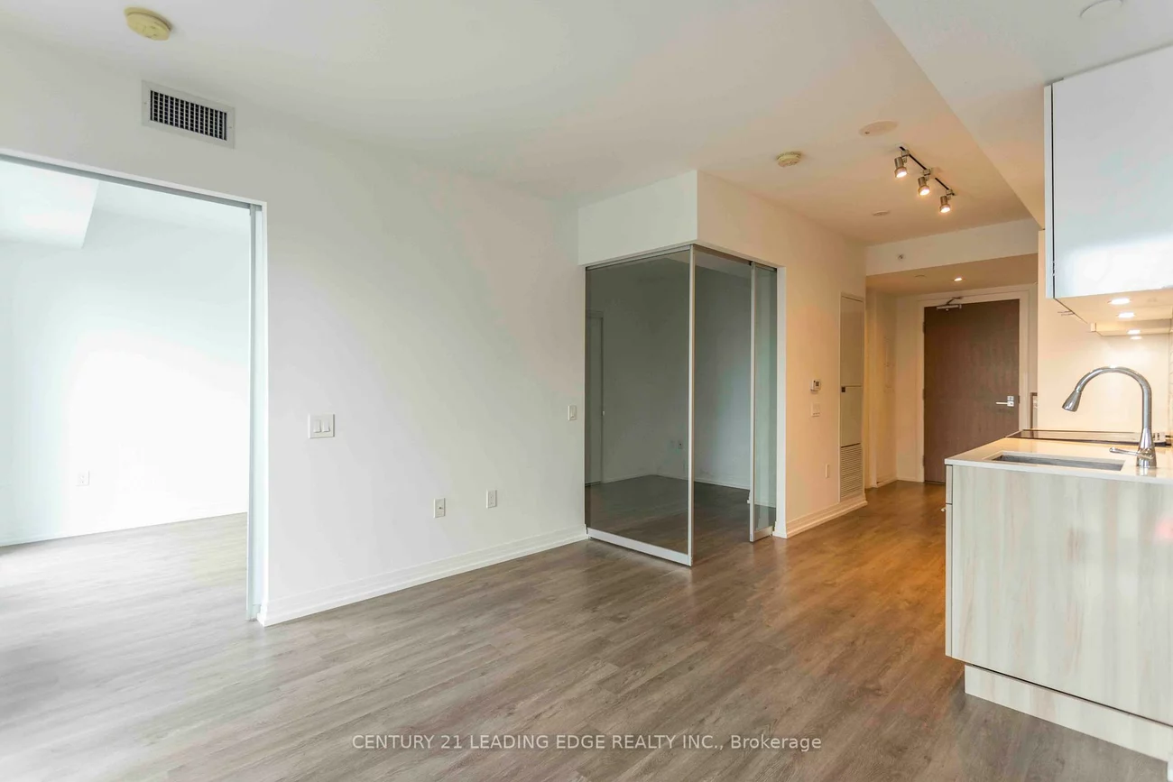 251, Jarvis, Waterfront Communities C8, Toronto