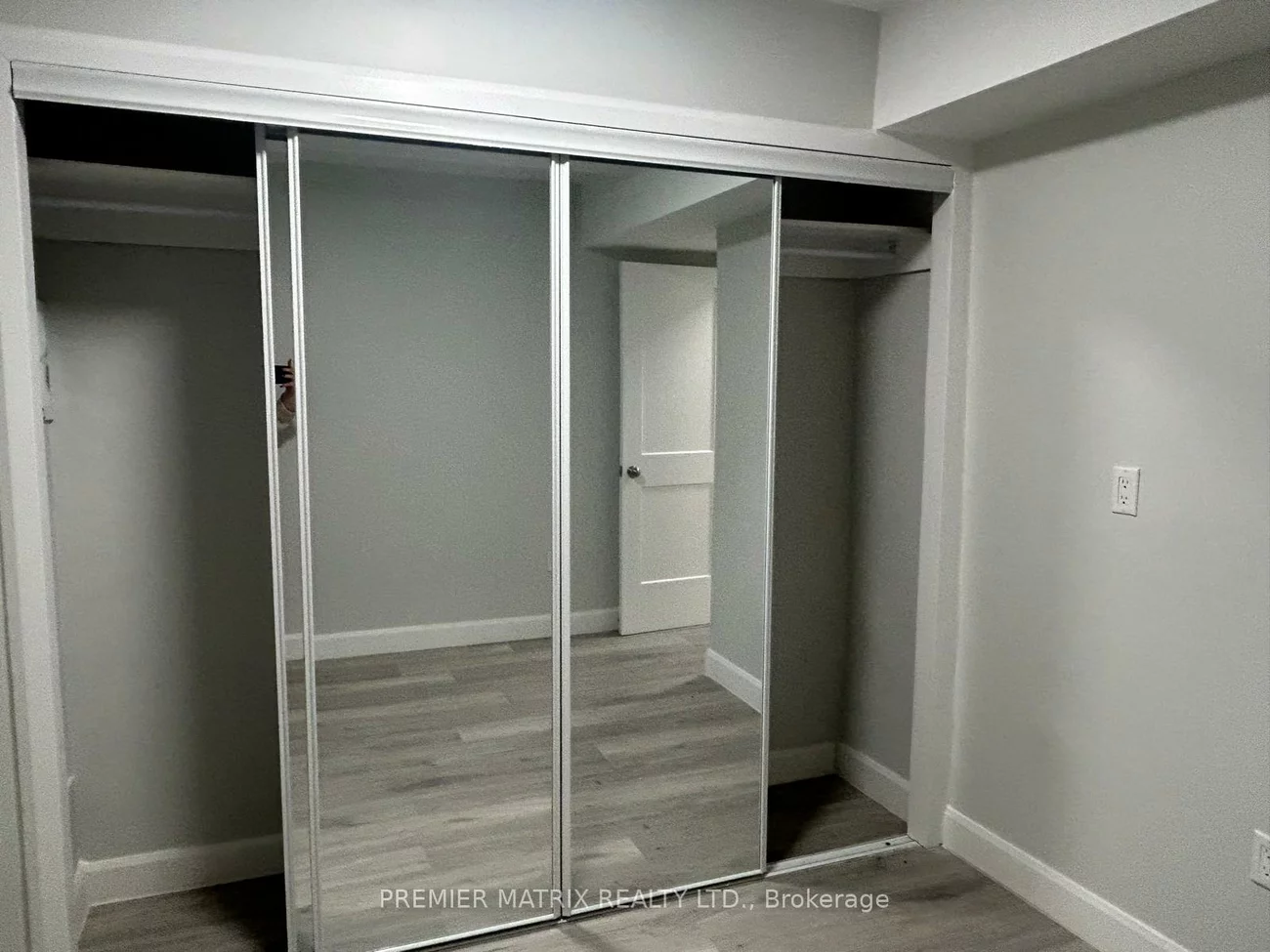 65, Thorncliffe Park, Thorncliffe Park, Toronto