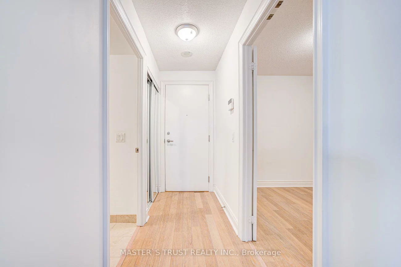 25, Greenview, Newtonbrook West, Toronto
