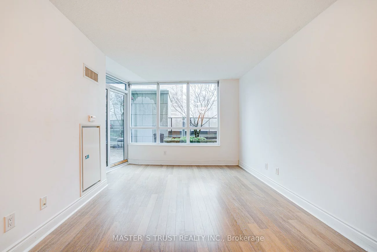 25, Greenview, Newtonbrook West, Toronto