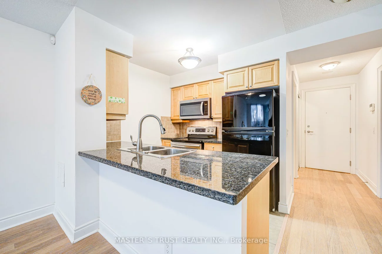 25, Greenview, Newtonbrook West, Toronto