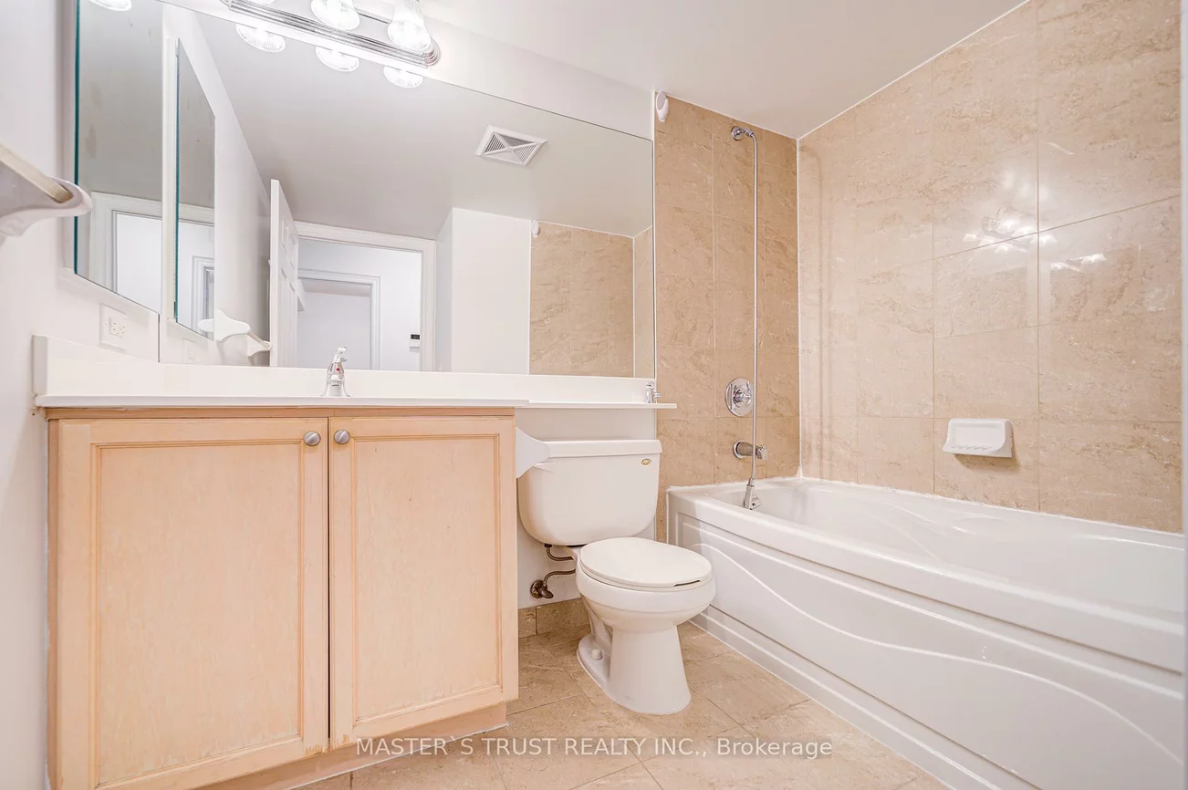 25, Greenview, Newtonbrook West, Toronto