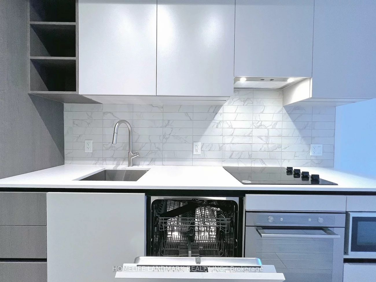 55, Mercer, Waterfront Communities C1, Toronto