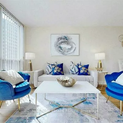 260, Doris, Willowdale East, Toronto