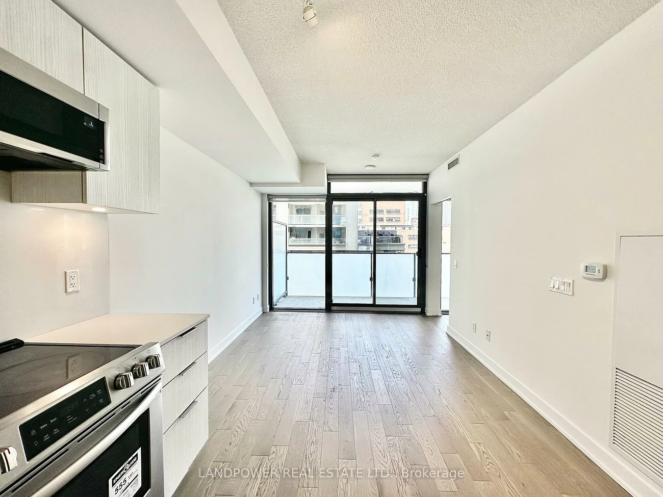 25, Richmond, Church-Yonge Corridor, Toronto
