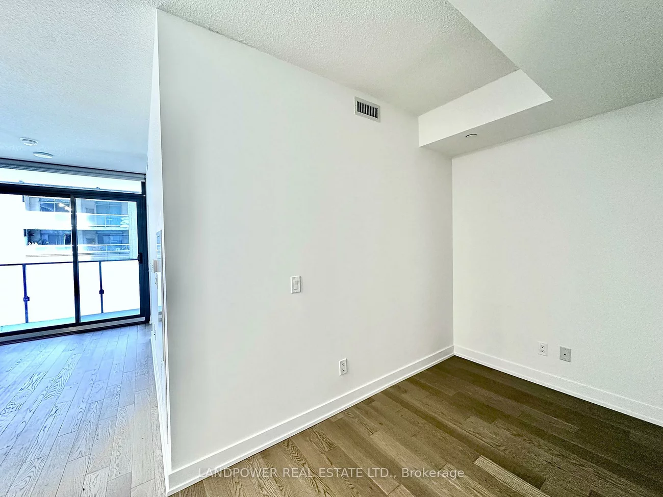 25, Richmond, Church-Yonge Corridor, Toronto