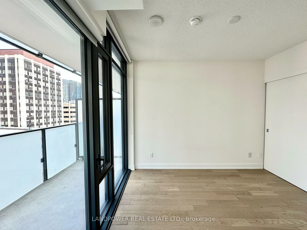 25, Richmond, Church-Yonge Corridor, Toronto