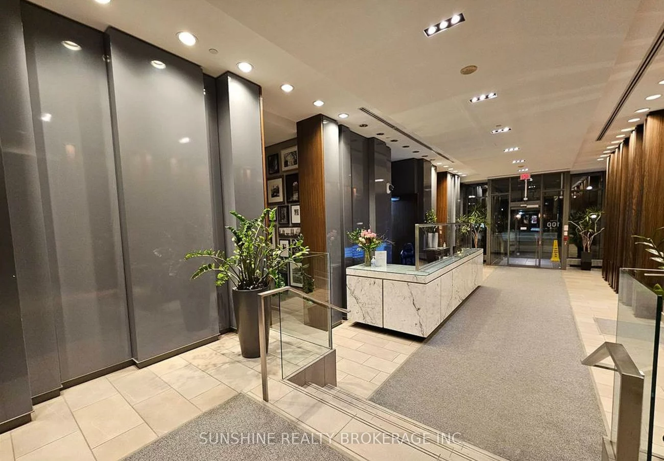33, Lombard, Church-Yonge Corridor, Toronto