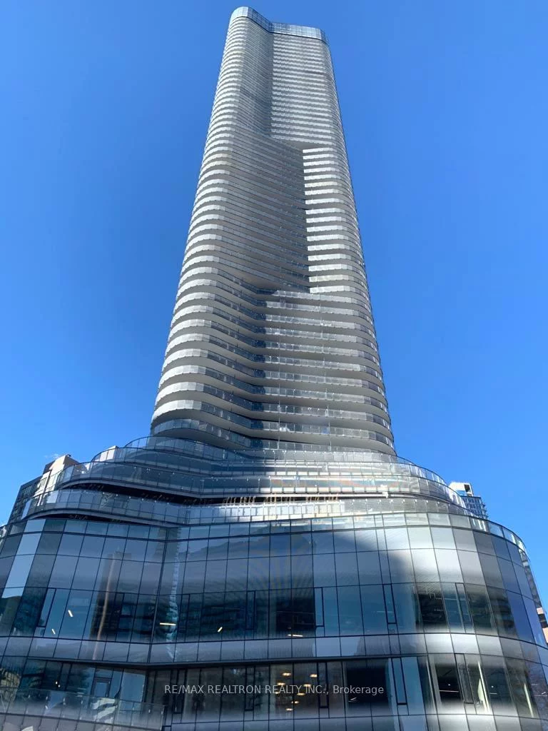 11, Wellesley, Bay Street Corridor, Toronto