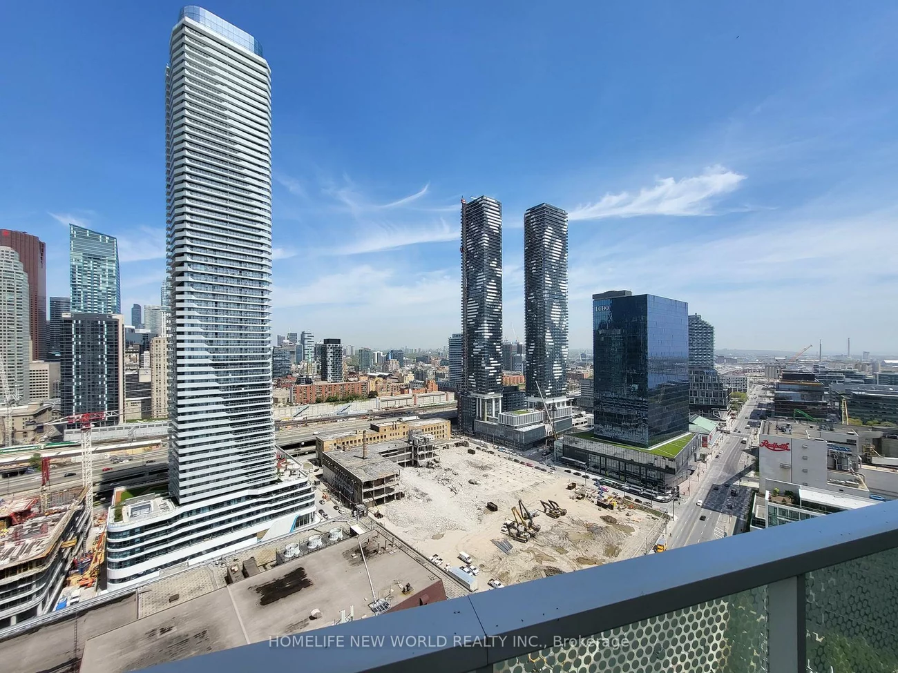 15, Queens, Waterfront Communities C8, Toronto