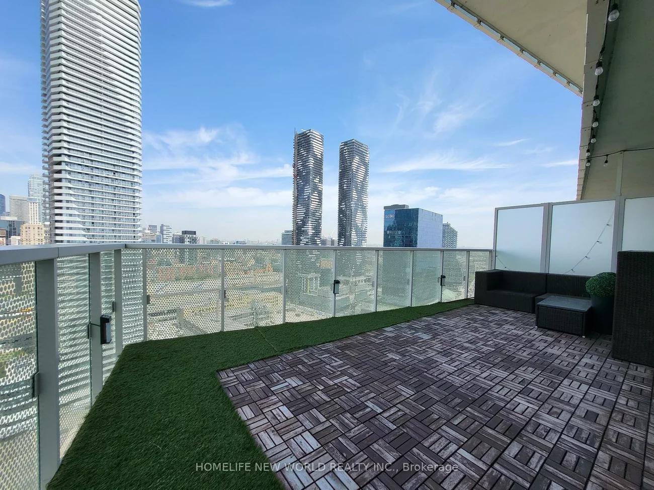 15, Queens, Waterfront Communities C8, Toronto