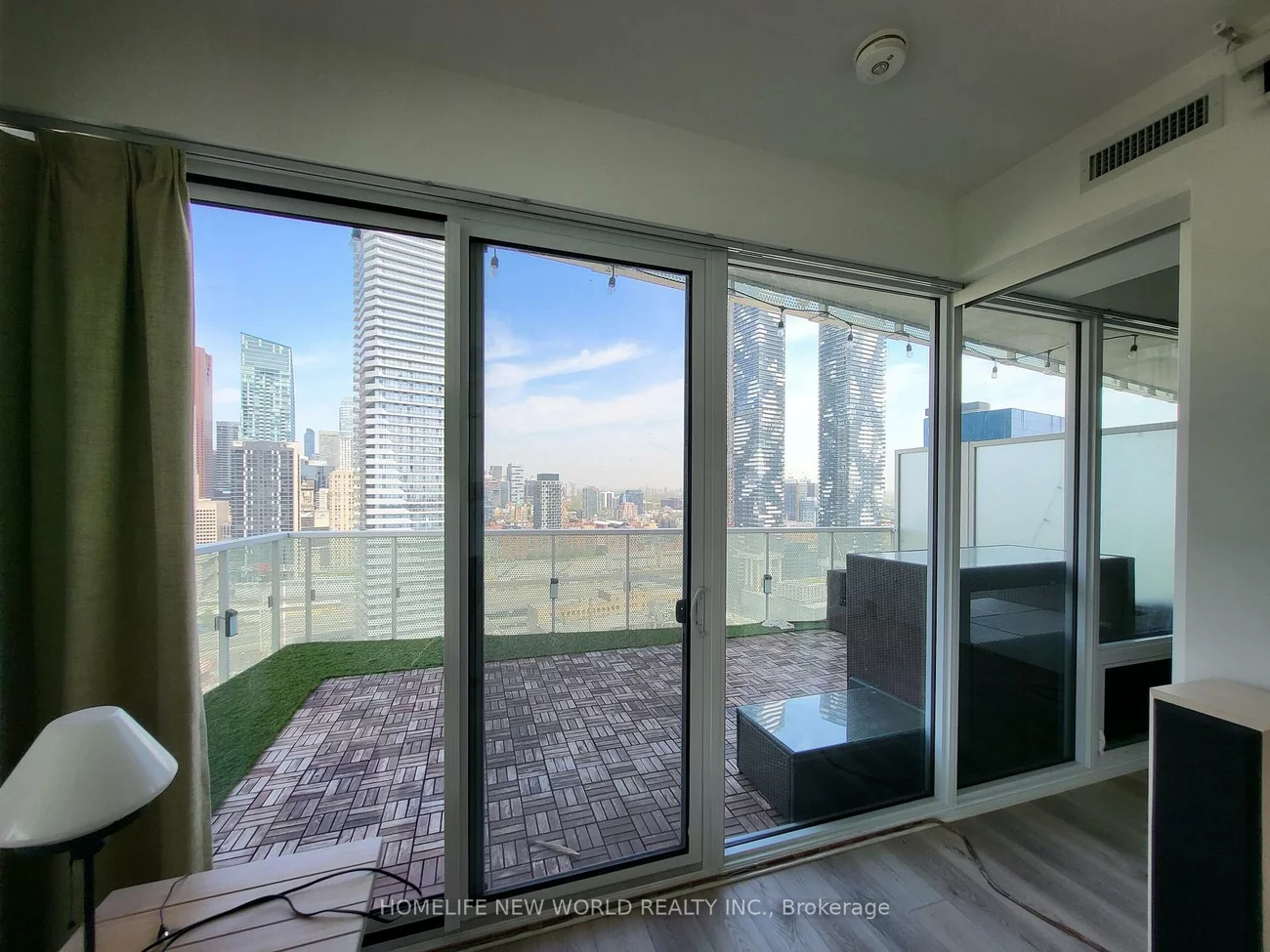 15, Queens, Waterfront Communities C8, Toronto