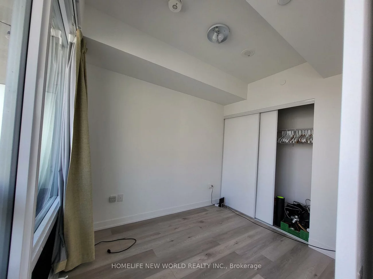 15, Queens, Waterfront Communities C8, Toronto