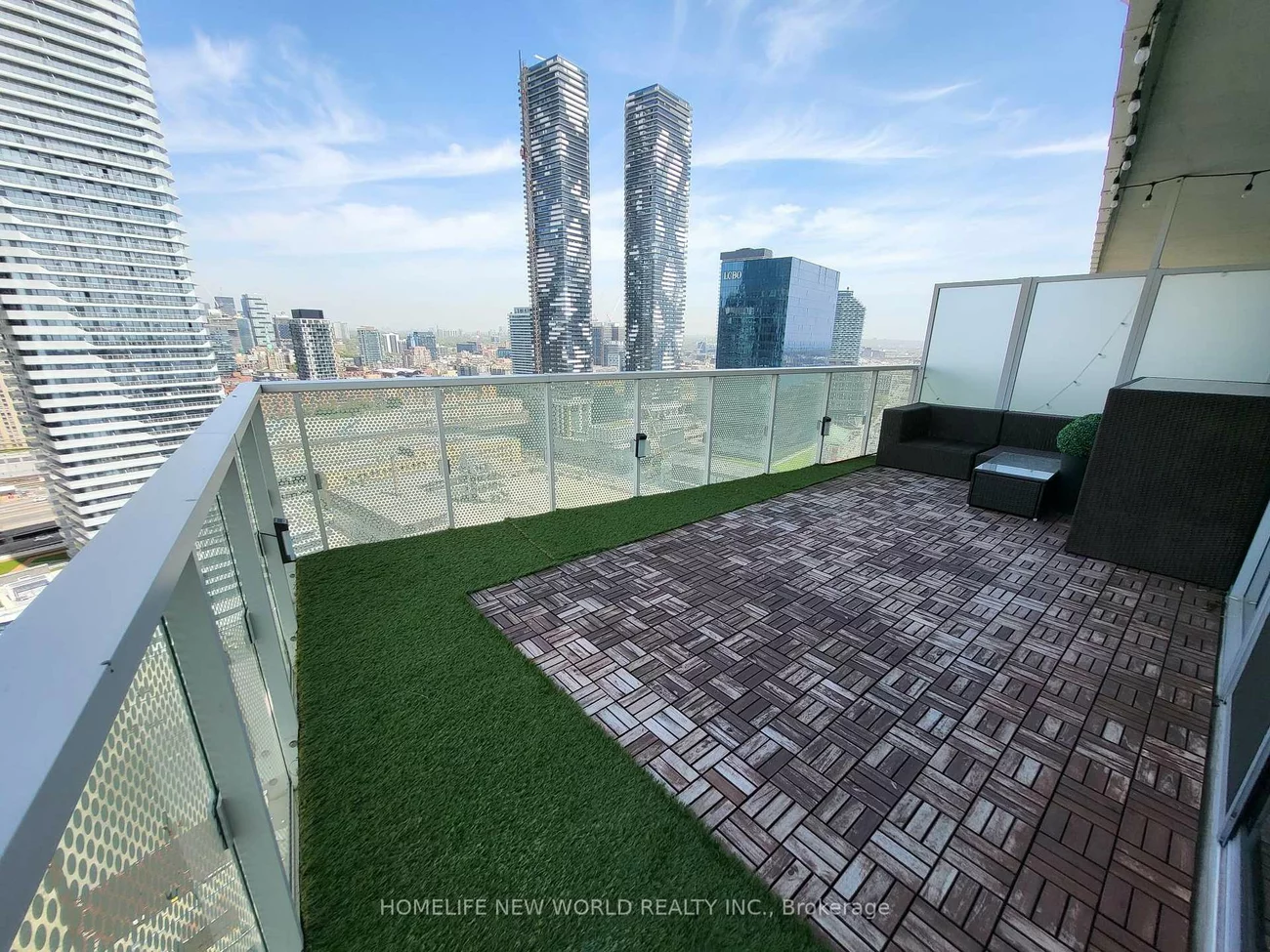 15, Queens, Waterfront Communities C8, Toronto