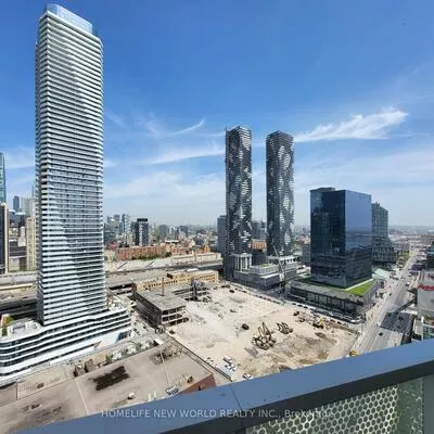 15, Queens, Waterfront Communities C8, Toronto