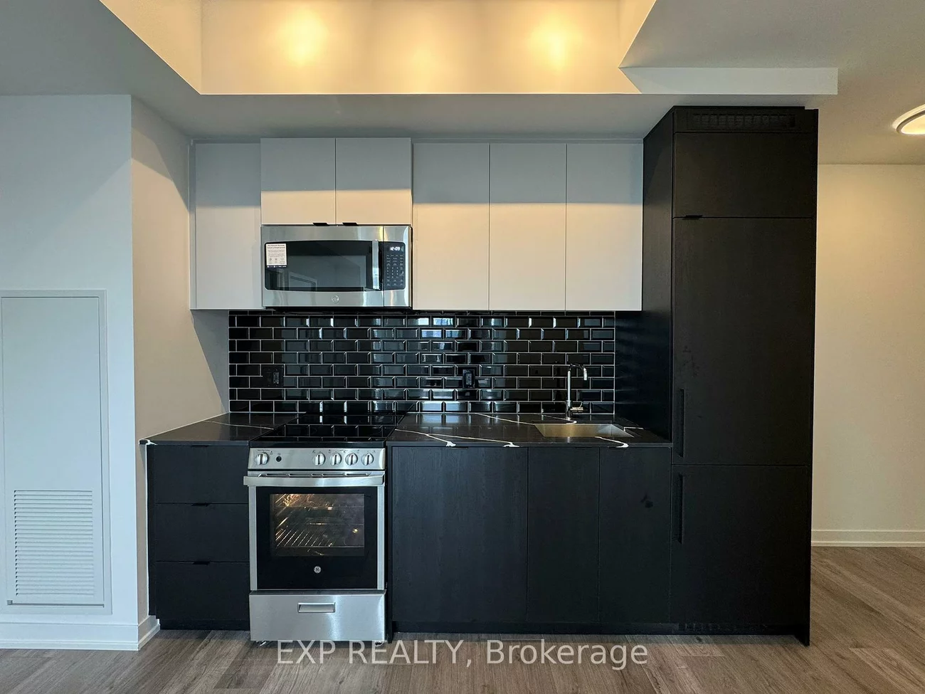 1182, King, South Parkdale, Toronto