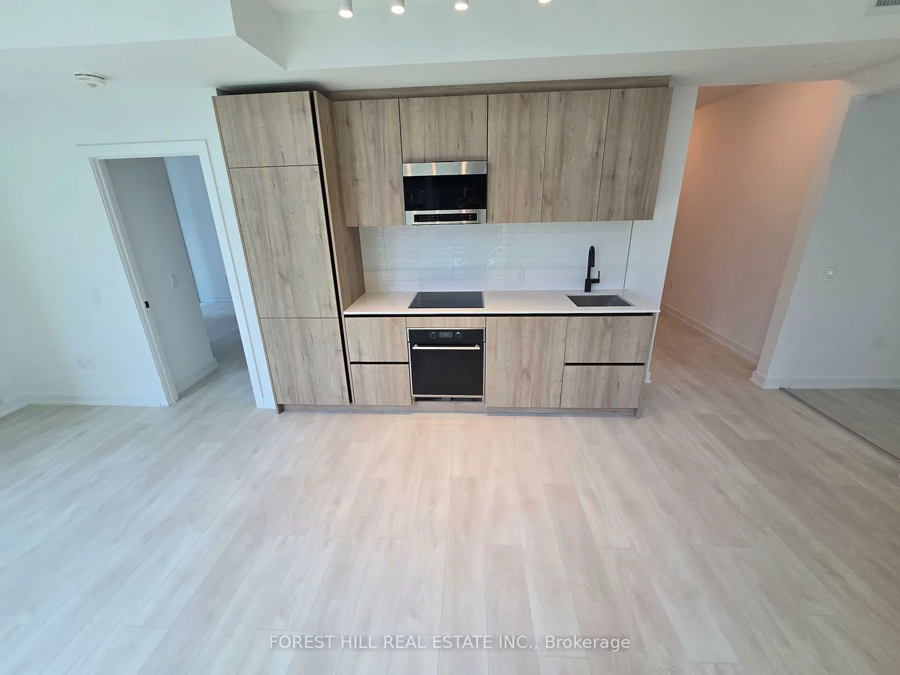 117, Broadway, Mount Pleasant West, Toronto