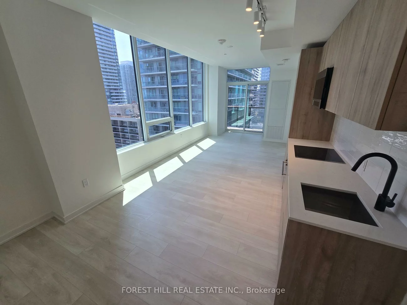 117, Broadway, Mount Pleasant West, Toronto