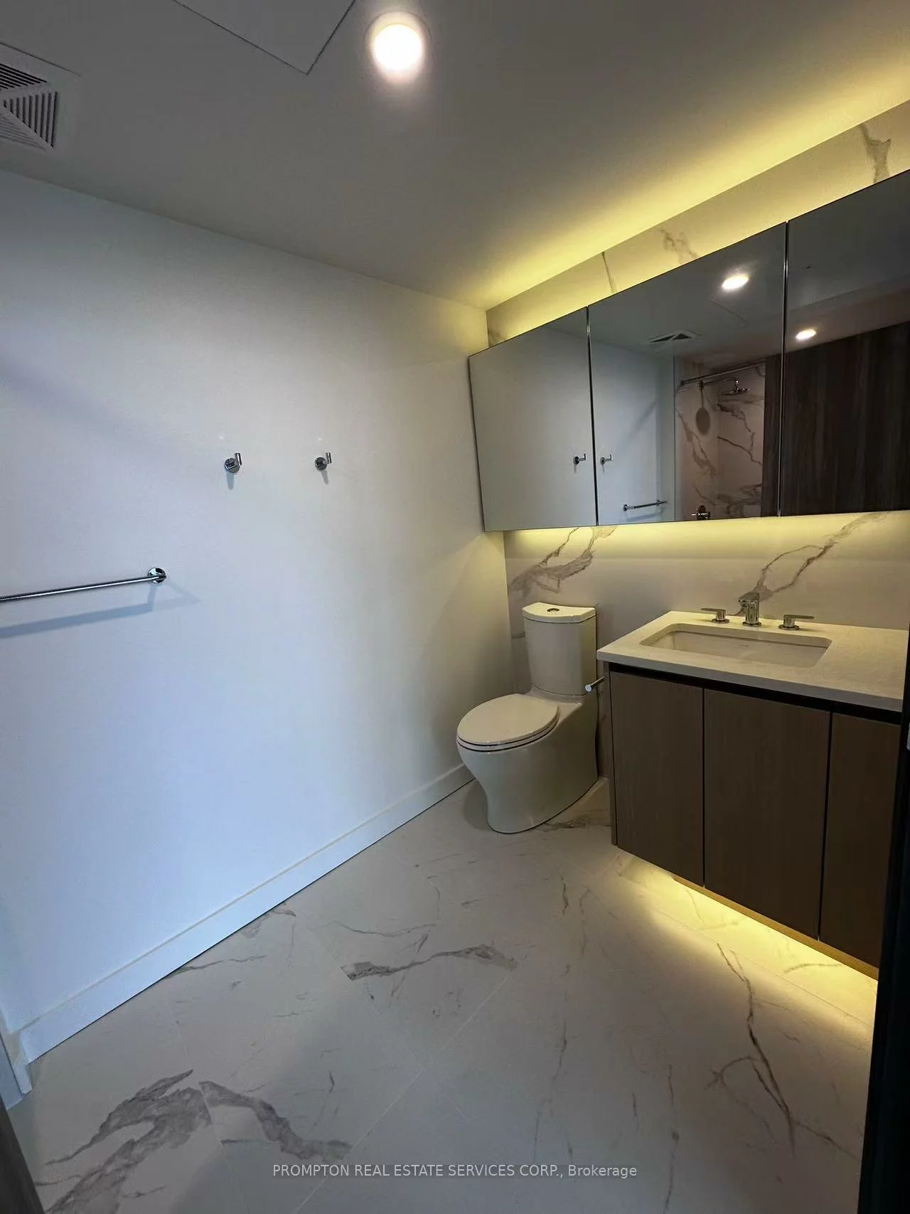 3, Concord Cityplace, Waterfront Communities C1, Toronto