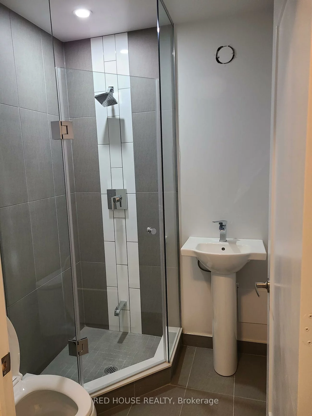 70, Princess, Waterfront Communities C8, Toronto