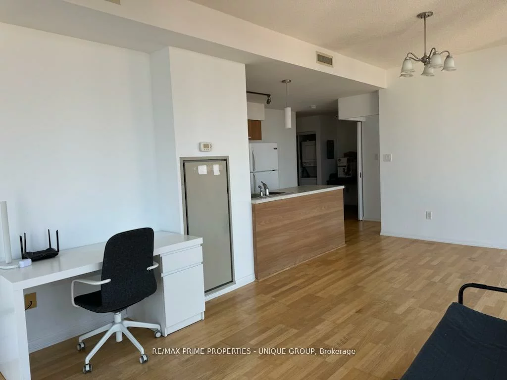 38, Grenville, Bay Street Corridor, Toronto