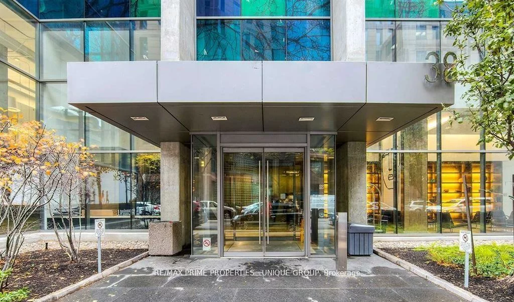 38, Grenville, Bay Street Corridor, Toronto
