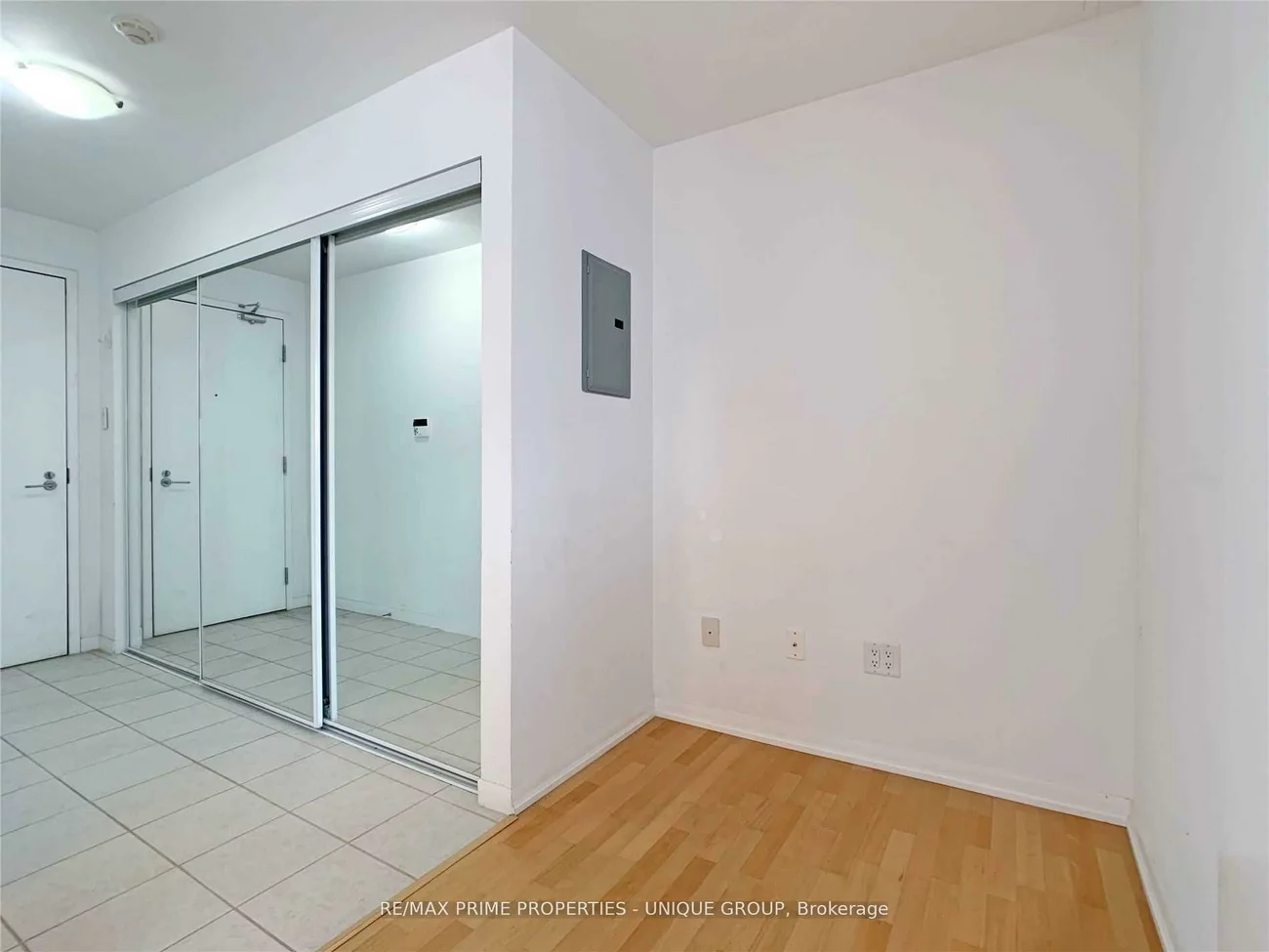 38, Grenville, Bay Street Corridor, Toronto