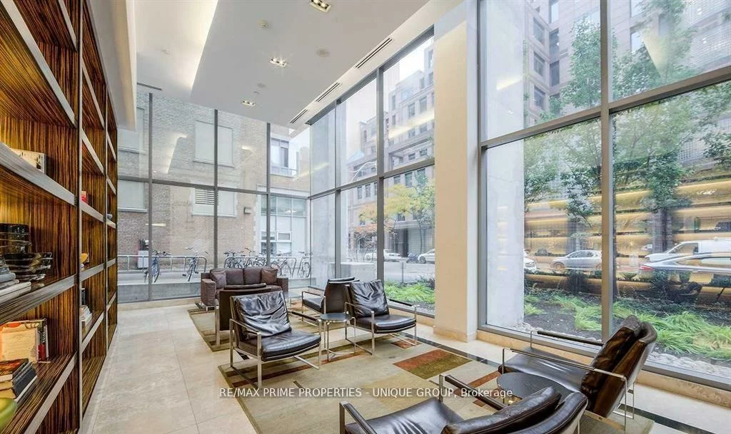 38, Grenville, Bay Street Corridor, Toronto