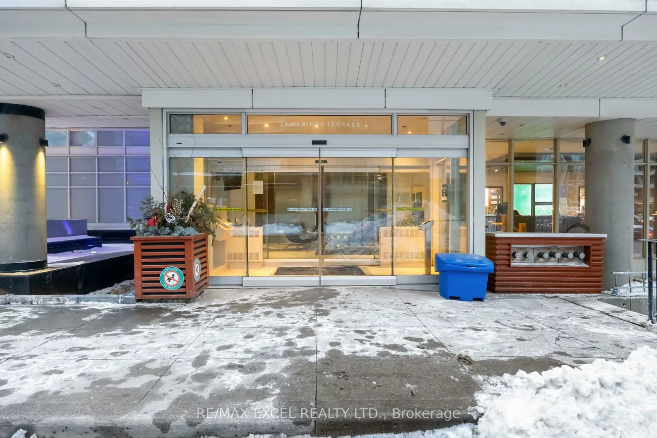 35, Mariner, Waterfront Communities C1, Toronto