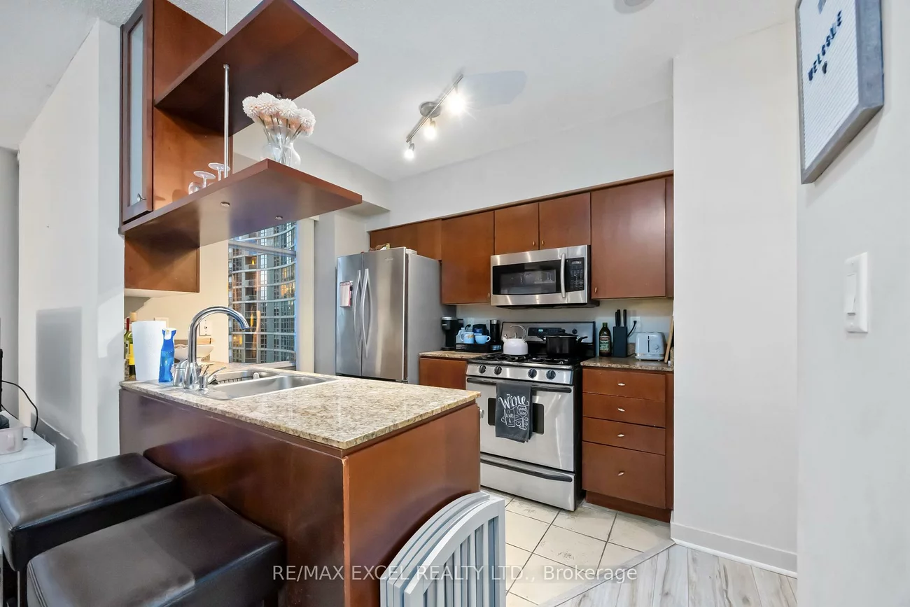 35, Mariner, Waterfront Communities C1, Toronto