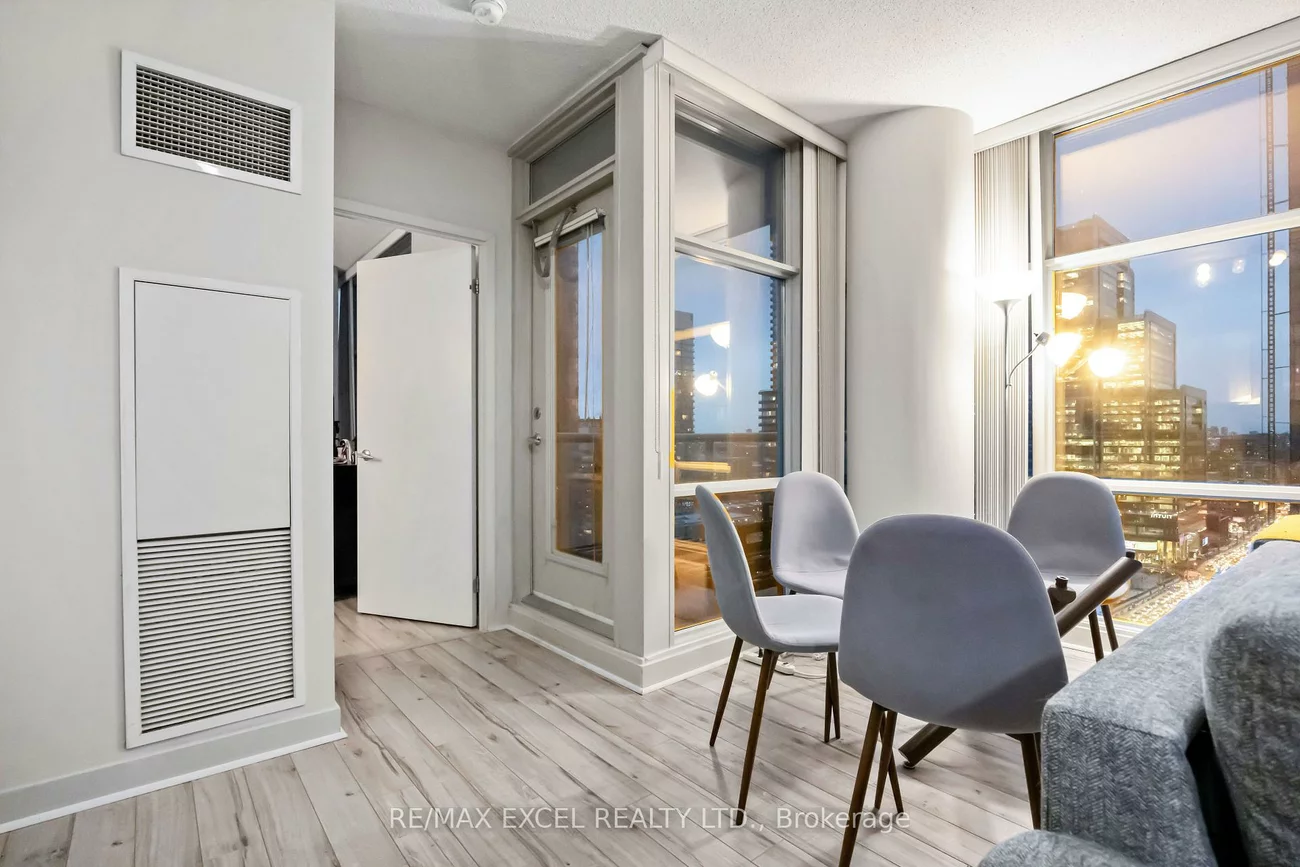 35, Mariner, Waterfront Communities C1, Toronto
