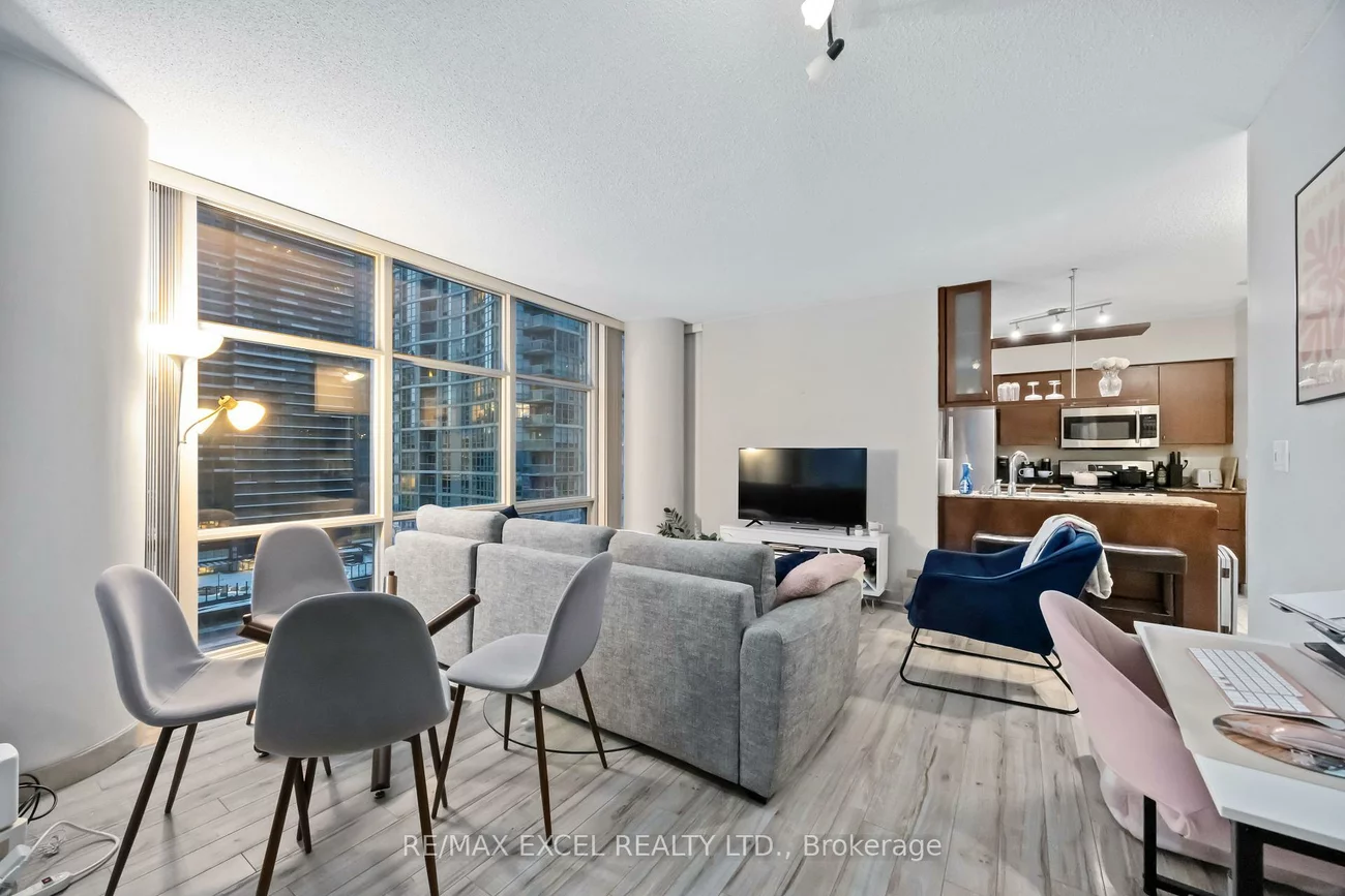 35, Mariner, Waterfront Communities C1, Toronto