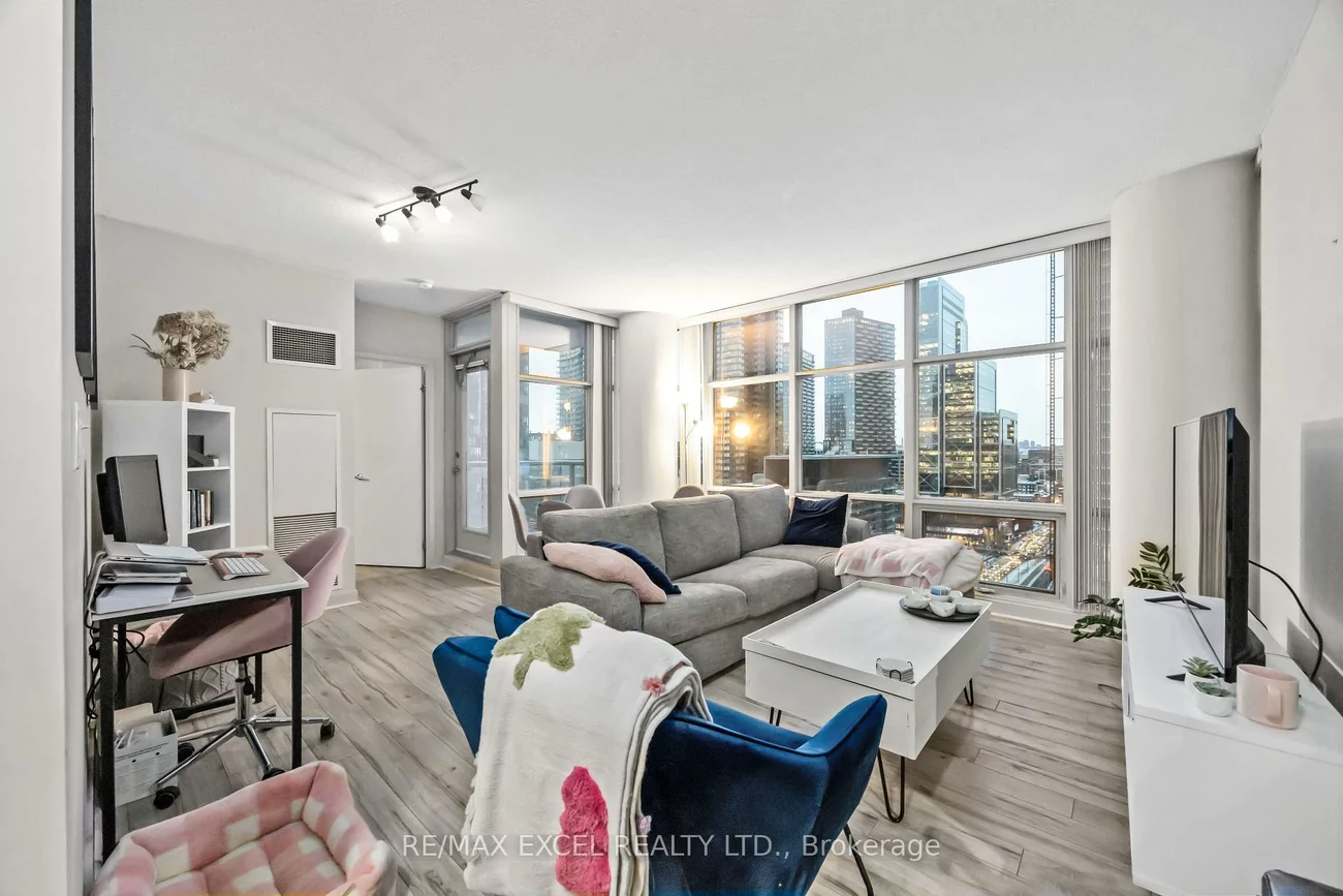 35, Mariner, Waterfront Communities C1, Toronto