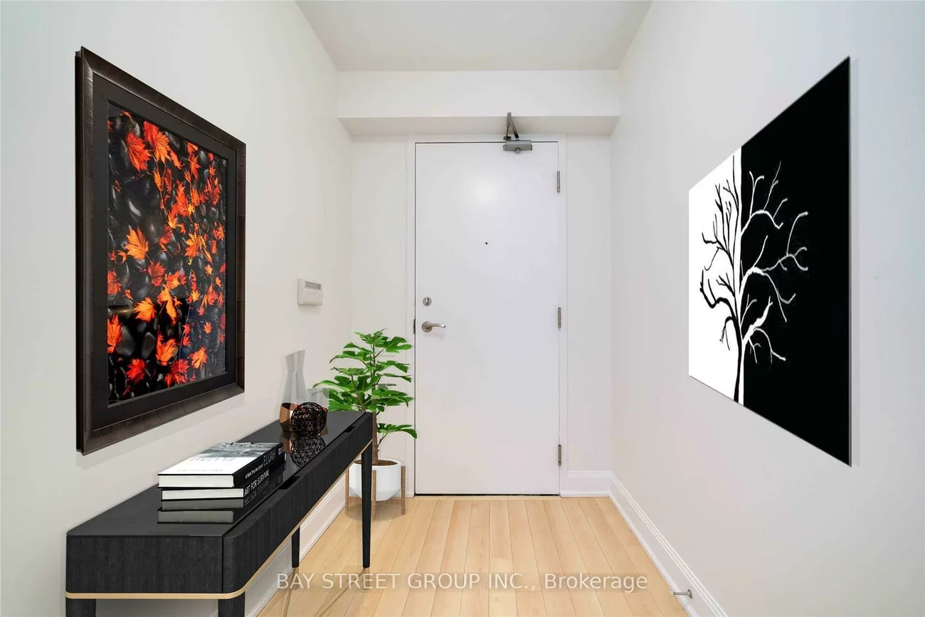 2191, Yonge, Mount Pleasant West, Toronto