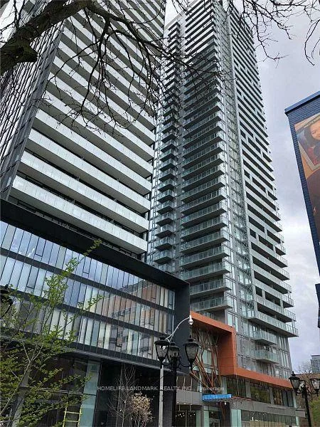 50, Wellesley, Church-Yonge Corridor, Toronto