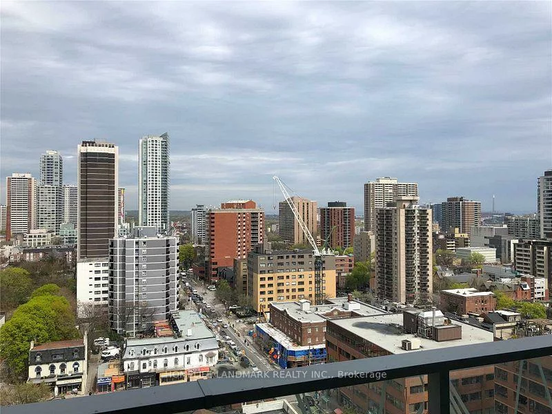 50, Wellesley, Church-Yonge Corridor, Toronto