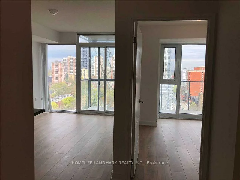 50, Wellesley, Church-Yonge Corridor, Toronto