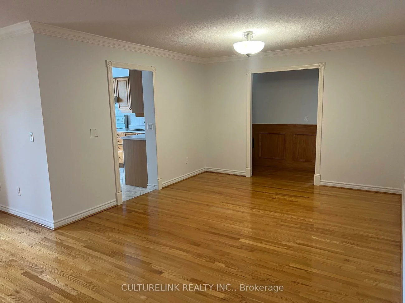 18, Sommerset, Willowdale East, Toronto