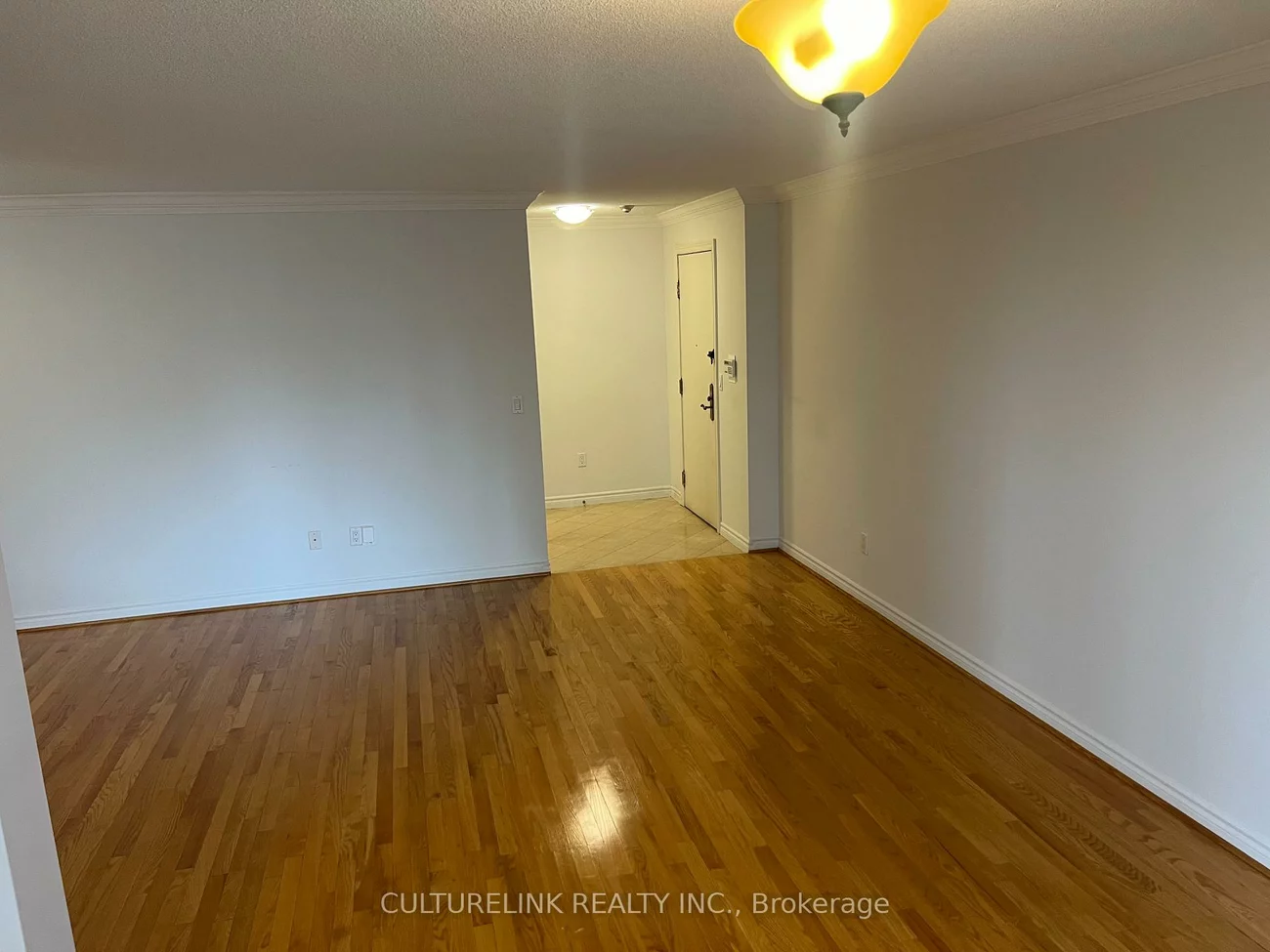 18, Sommerset, Willowdale East, Toronto